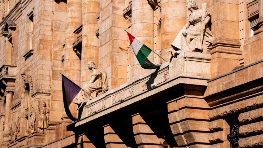 Как открыть банковский счет в Венгрии