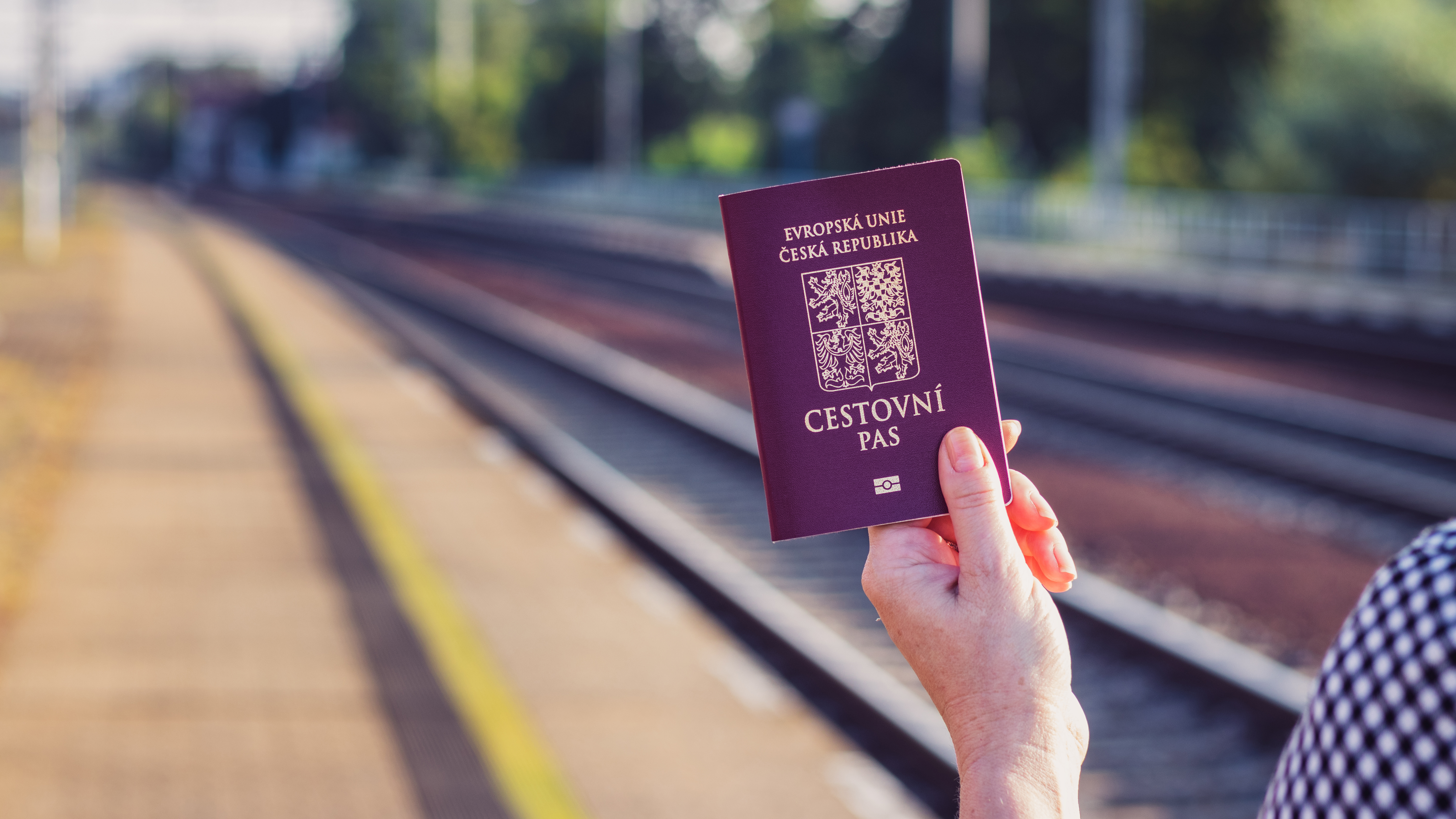 Чешский паспорт, который иностранцы могут получить