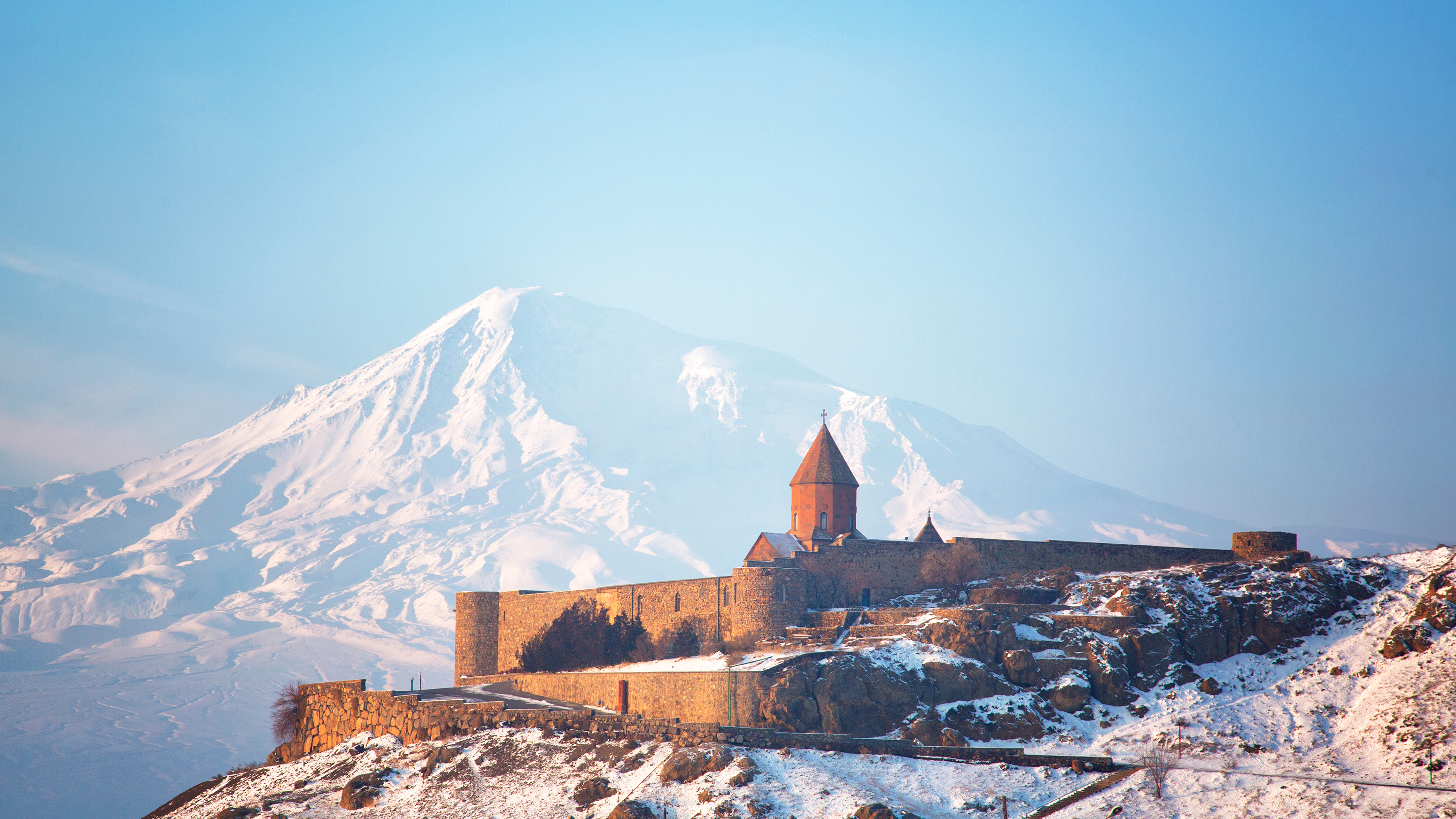 Как получить ПМЖ и переехать в Армению