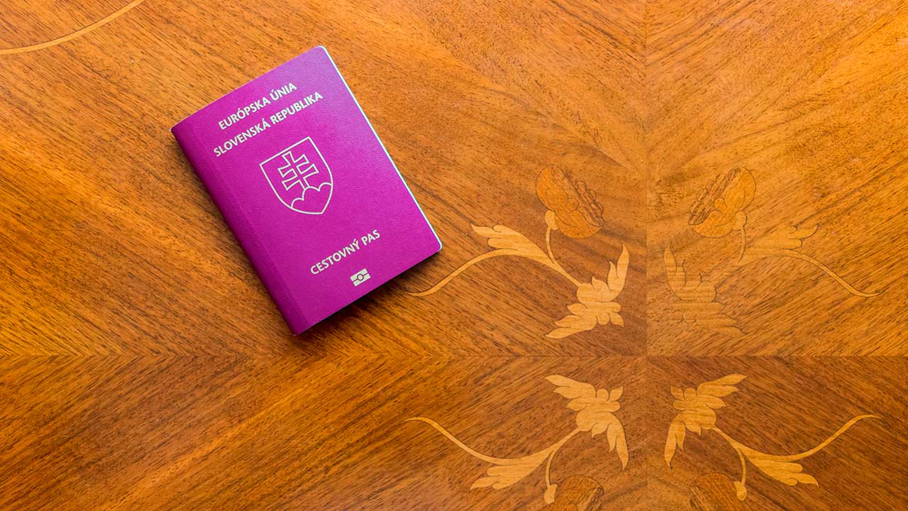 Как получить гражданство в Словакии