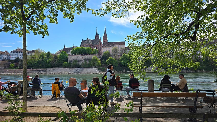 ВНЖ Швейцарии