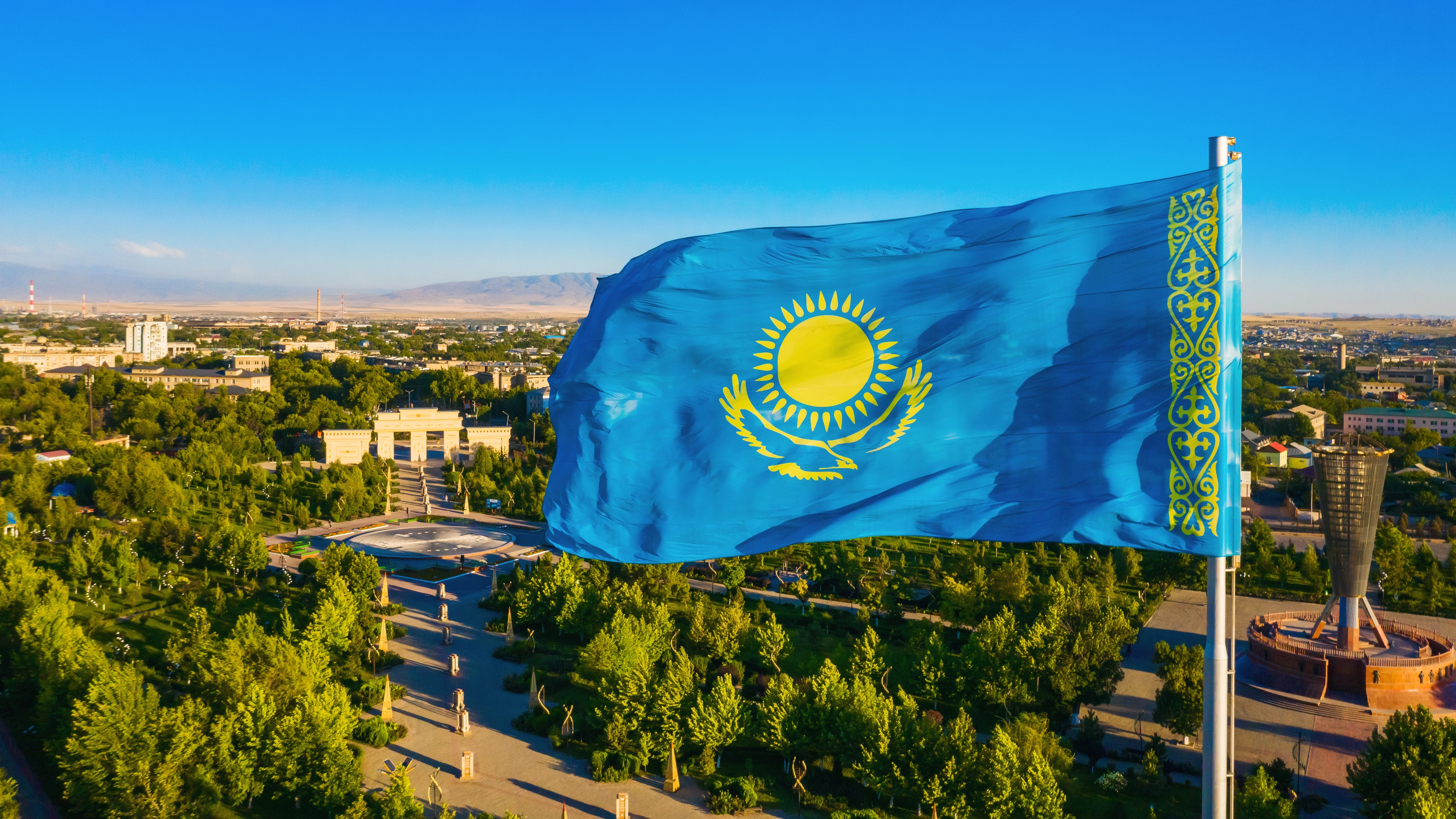 Как получить вид на жительство Казахстана