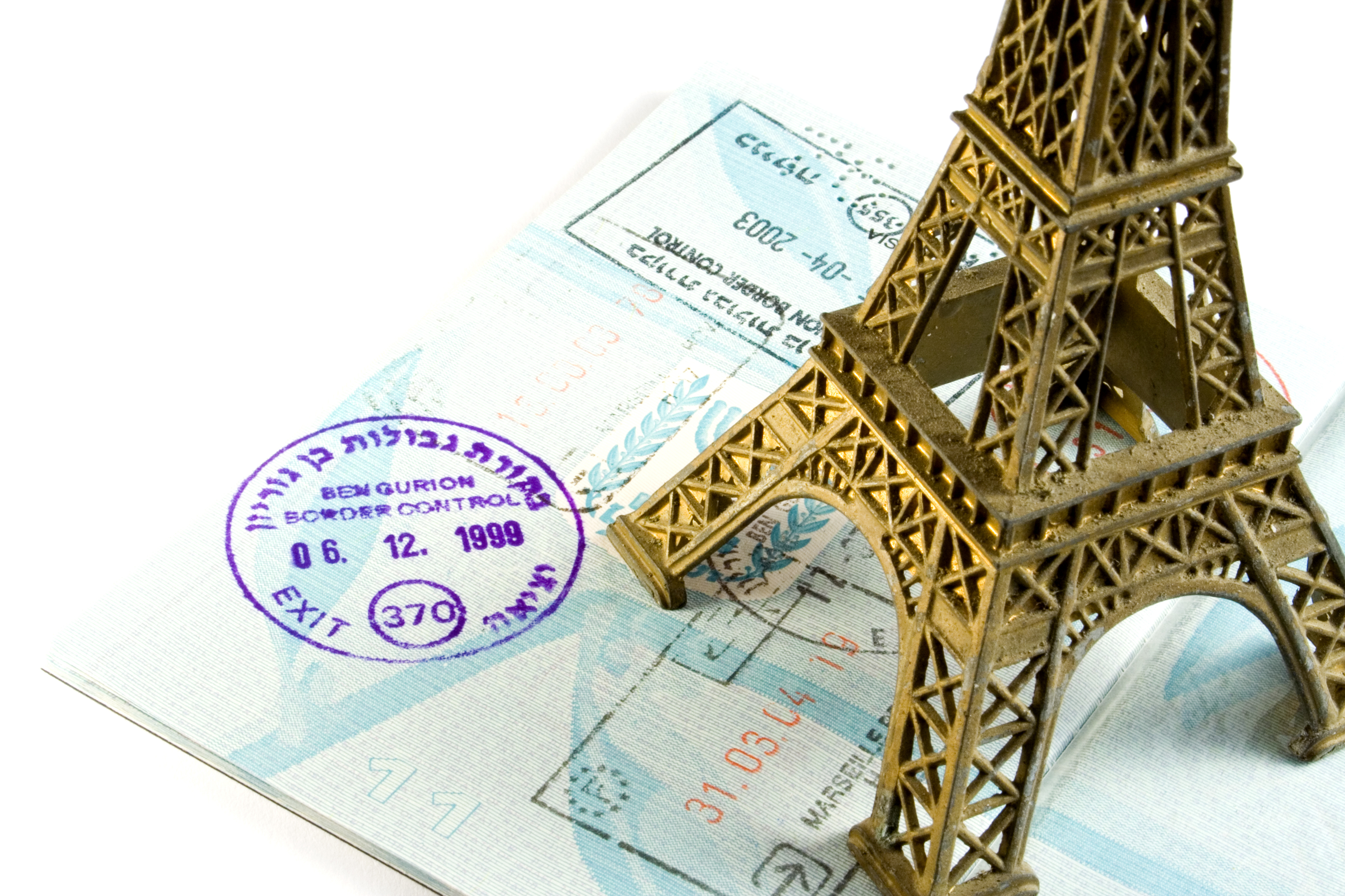 Французская виза, которую иностранцы должны оформить для натурализации